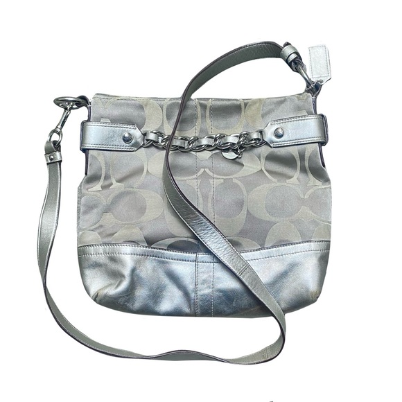 COACH - silver signature messenger bag - Picture 1 of 4